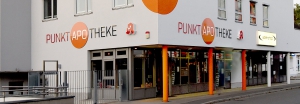 Außenansicht Punkt-Apotheke